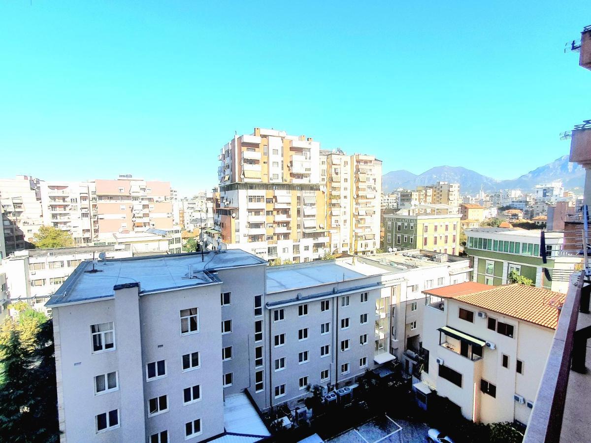 Centerscape - Studio By Dion Appartement Tirana Buitenkant foto